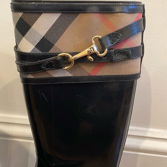 Burberry Rain Boots - Picture 2 of 6